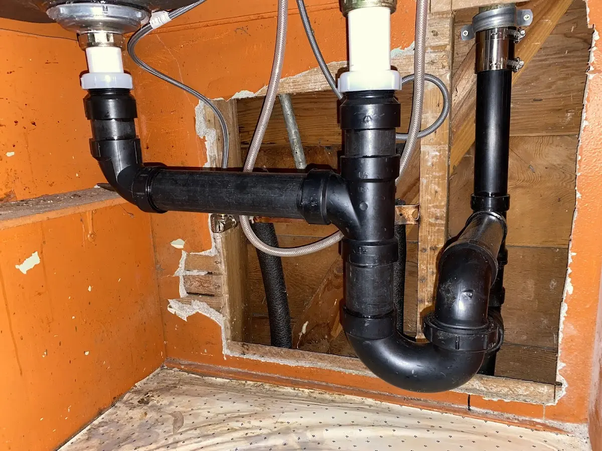 Professional Pipe Bursting equipment and tools on the job in Elizabeth